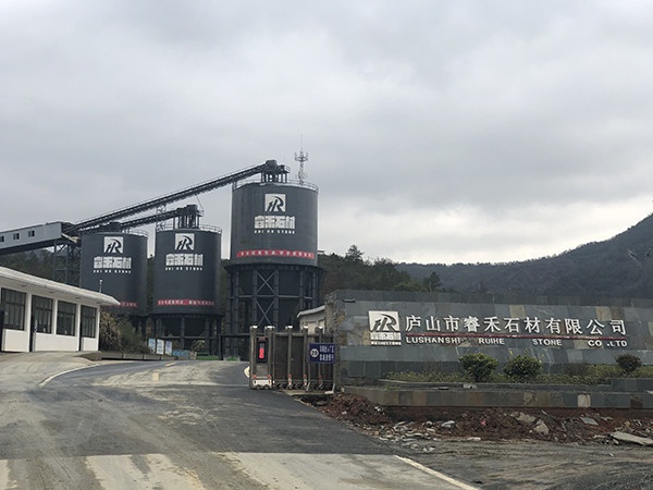 礦區(qū)